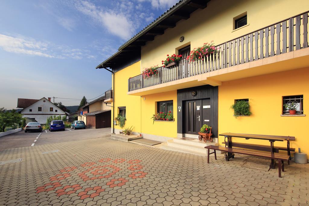 Rooms Sustersic Liubliana Exterior foto